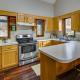 Lovely Poconos Cabin with Resort Amenities!, Gouldsboro (foto 9)