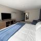 Hilltop Inn & Suites, Grove - Fotografie 8