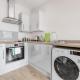 Modern Apt, town centre, 4 guests, pkg, wifi by Tent serviced apartments, Farnborough (fotografie 6)