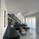 Executive Maisonette Penthouse Loft, Rooftop Pool, Central Hannover and Direct Messe Connection, Hannover