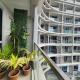 7U Shopping Haven Steps Away from Uptown Mall and Mitsukoshi Mall PAID Parking with Washer, Manila - Fotografie 4