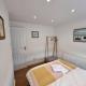 28 ExcellentStays - Heathrow - 5 Bedroom House, Stanwell (Foto 5)