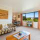 Waikanae Waves - Waikanae Beach Holiday Home Уэйкана - Фото 3
