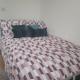 Self-contained flat on the 2nd floor you will share with one other guest, in a family house 2 minutes walk from TUFNELL PARK STATION 2nd floor with stairs, London - Photo 7
