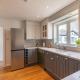 4 Bed City House with Private Garden and Parking, Winchester (foto 7)