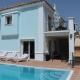 Detached Villa 4 bed Duquesa with Private infinity pool close to port and beach