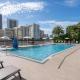 Chic Coastal Apartment, Views, Comfort & Full Kitchen -A, Hallandale Beach - Fotografie 8