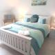 Amazing Beach House, Sleeps 8, Pet Friendly Trearddur - Foto 5