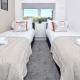 Lily House by YourStays - Cosy 3 Bedroom House in Crewe - Foto 5