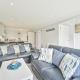 2 Bed Villa Sleeps 4 - Wifi Garden Sea Views, Looe (foto 4)