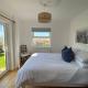 Beach house with sea views minutes from the surf, Northam (foto 4)