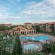 Pool view condo, 8 miles to Disney, washer, dryer, two pools, fitness room, wifi, cable Davenport - Photo 1