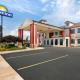 Days Inn by Wyndham Shawnee - Photo 2