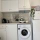Stylish Apartment in Kos Town, Walking Distance to the Beach - No 10, Kos-Stadt (Foto 7)