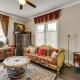 Spacious Historic Home with Yard and Deck!, High Point (fotografie 4)