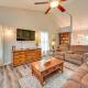 Home with Private Pool - 15 miles to Ark Encounter!, Berry (photo 4)