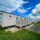 Lovely 6 Berth Caravan With Decking To The Side In Heacham Ref 21040E, Heacham - Foto 3