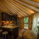 Spring Ridge Luxury Yurt - Creekside Glamping with Private Hot Tub, Topton - Fotografie 9