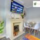4 Bedroom House - Sleeps 7, Near Coventry Airport, City Centre, Free Wi-Fi with Driveway Parking & Garden, Full Kitchen - AHC - Fotografie 3