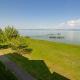 976 - Lakóparkban teljes panorámás, közvetlen vízparti, 2 szobás modern apartman Balatonőszöd - Foto 2