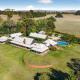 Finsbury House - Luxury 8 Bedroom Farm Homestead with Pool Kilmore - Zdjęcie 1