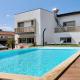 Casas Castelhano - Minho Braga, Mire de Tibães