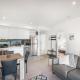 Bellerive Quay - 2 Bedroom Apartment - Free Parking - Free WIFI, Bellerive (zdjęcie 2)