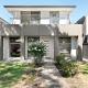 Clover - The Split-Level Sanctuary in Payneham South Kensington and Norwood - Foto 1