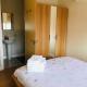 Nice house + Car parking + Close to the city centre, Manchester - Photo 10