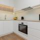 Cozy & Sunny Studio for 4 Guests Kolejowa Warsaw by Noclegi Renters, Varsavia - Foto 3