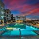 Spacious Westgate CozySuites by stadium with pool 1 Glendale - Foto 2