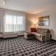 TownePlace Suites by Marriott Indianapolis Airport - Photo 10