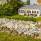 Waterfront Cottage with Sunroom and Patio and Grill, Clinton (foto 3)