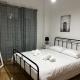 Adelais Cozy, Renovated Apt near Piraeus Metro Le Pirée - Photo 4