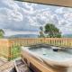 Mesa Verde, Hot Tub, Pedestal Octagon Home / Mount Ruidoso - Photo 1