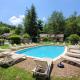Village 17 gites, Piscine, Restaurant , 2 gites avec SPA, 3km de Conques