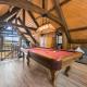 Alpine Lakefront - Lakefront cabin and all the amenities really fun from the pool table and spa Big Bear Lake - Foto 1