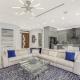Modern home with outdoor kitchen and steps to beach, Marco Island (Foto 6)