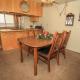 Summit Getaway Condo - Affordable and ideally located, Wood burning fireplace! Walk to Ski Resort Big Bear Lake - Foto 5