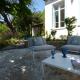 Pool House Renoir with heated pool and private garden, Châteauneuf