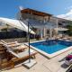 House with pool Lile