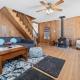 Big Bear Bungalow - Modern aesthetics meet mountain charm in this newly remodeled two-story home Big Bear Lake - Photo 4