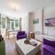Lovely garden apartment in Wimbledon Town Centre with private parking by Wimbledon Holiday Lets, Londýn - Fotografie 5