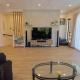 Luxury Brand New Designer Living, Окленд - Фото 10