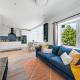 Newly Refurbished 2 Bed Flat, Mill Hill