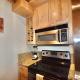 Gorgeous Jackson Hole Condo in Top location with Great Views and Private Deck with Barbeque!, Wilson (Foto 6)