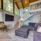 Resort Pools, Lake Views! Multi-Level Ozarks Home, Osage Beach (fotografie 6)