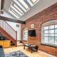 Beautiful 1-Bed Apartment in Grade Listed Warehouse - Victoria Quays, Sheffield City Centre, FREE Parking, Pet Friendly, Netflix - Foto 1
