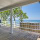 Bayfront Home with Deck - 4 Mi to Downtown Plymouth!, Plymouth (fotografie 5)