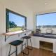 Glamping Vineyard Getaway with Luxury Amenities, Broke (foto 10)